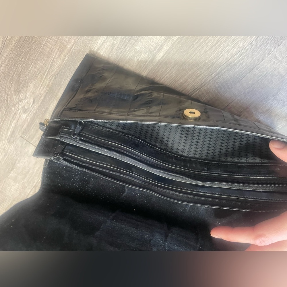 Large Vintage Black 80s EEL skin leather clutch detachable strap Goth flawless - Picture 6 of 8
